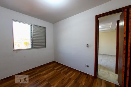 Quarto 1 de apartamento para alugar com 2 quartos, 55m² em Jardim Vila Galvão, Guarulhos