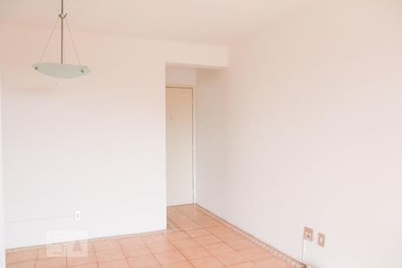 Sala de apartamento para alugar com 2 quartos, 70m² em Vila Sofia, São Paulo