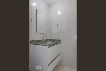 Kitnet/Banheiro de kitnet/studio para alugar com 1 quarto, 33m² em Brás, São Paulo