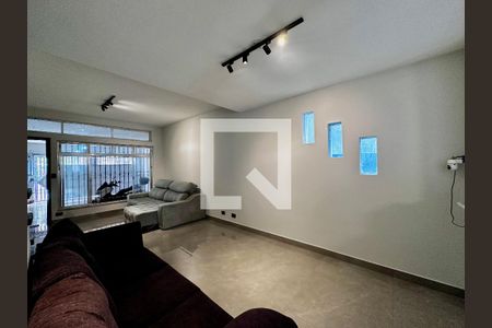 Sala de casa à venda com 2 quartos, 140m² em Vila Gertrudes, São Paulo