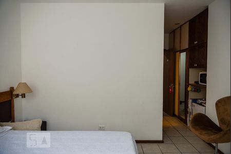 Sala/Quarto/Cozinha de apartamento para alugar com 1 quarto, 28m² em Copacabana, Rio de Janeiro