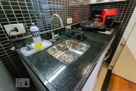 Cozinha - Torneira de apartamento para alugar com 1 quarto, 43m² em Vila Olímpia, São Paulo