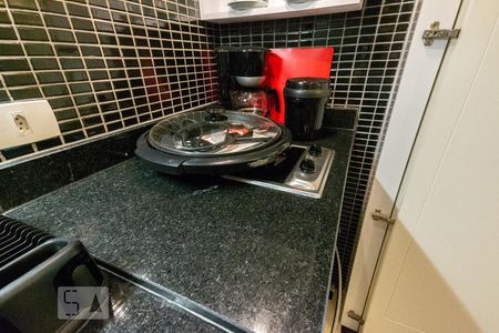 Cozinha de apartamento para alugar com 1 quarto, 43m² em Vila Olímpia, São Paulo