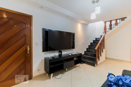 Sala de casa à venda com 3 quartos, 250m² em Jardim Laone, São Paulo