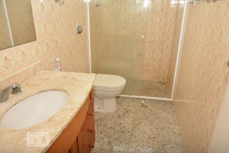 Banheiro da suite  de apartamento à venda com 3 quartos, 100m² em Jardim Guanabara, Rio de Janeiro