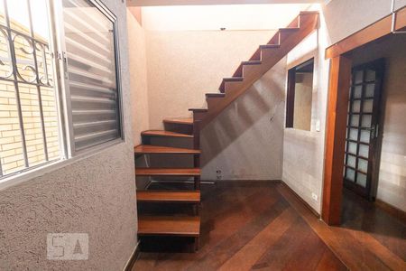 Hall da Escada para os Dormitórios de casa à venda com 4 quartos, 190m² em Parque Marajoara, Santo André
