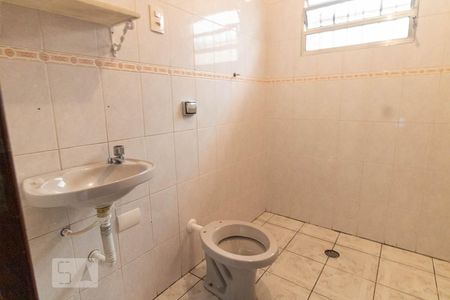 Banheiro de casa à venda com 4 quartos, 190m² em Parque Marajoara, Santo André