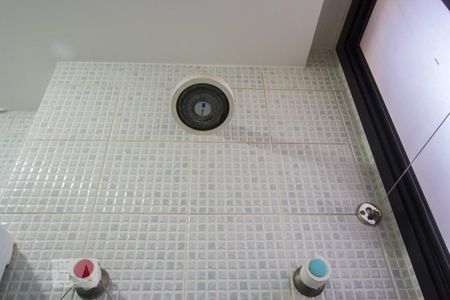 Detalhe do banheiro de kitnet/studio à venda com 1 quarto, 35m² em Chácara Santo Antônio (zona Sul), São Paulo