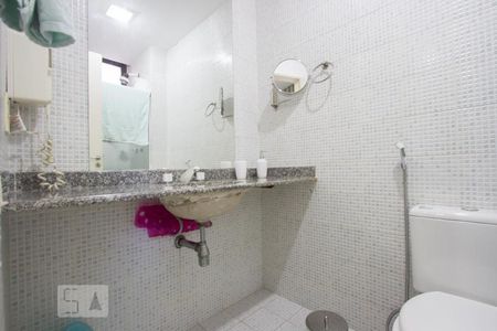 Banheiro de kitnet/studio à venda com 1 quarto, 35m² em Chácara Santo Antônio (zona Sul), São Paulo