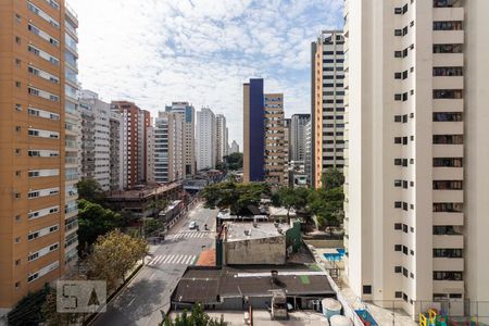 Vista de apartamento para alugar com 2 quartos, 71m² em Indianópolis, São Paulo