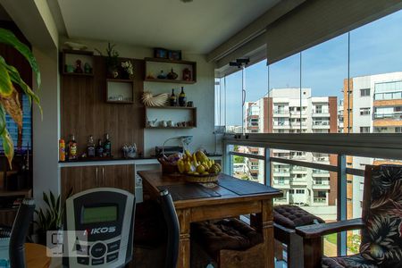 Varanda Gourmet de apartamento para alugar com 2 quartos, 82m² em Barra da Tijuca, Rio de Janeiro