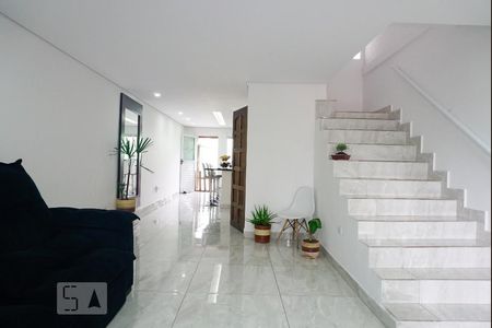 Sala de casa para alugar com 4 quartos, 260m² em Vila Carmosina, São Paulo