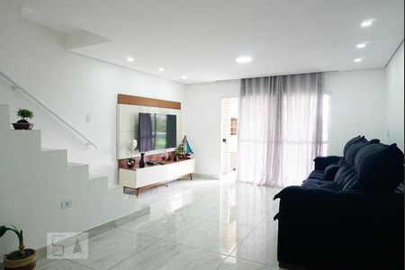 Sala de casa para alugar com 4 quartos, 260m² em Vila Carmosina, São Paulo