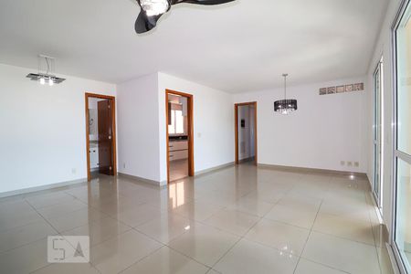 Sala de apartamento para alugar com 3 quartos, 171m² em Serrinha, Goiânia