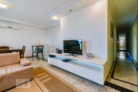 Sala de casa à venda com 6 quartos, 400m² em Ipiranga, São Paulo