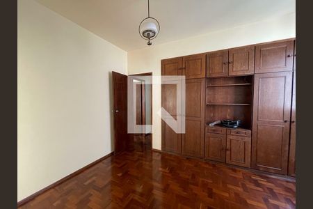 Apartamento para alugar com 4 quartos, 140m² em Santo Antônio, Belo Horizonte