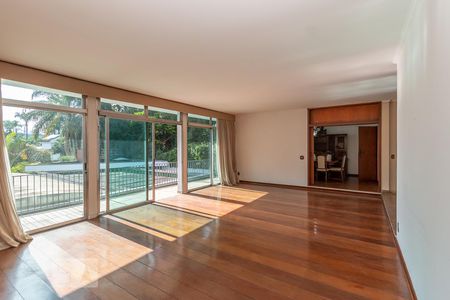 Sala de casa à venda com 4 quartos, 605m² em Jardim Cordeiro, São Paulo