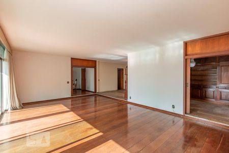 Sala de casa à venda com 4 quartos, 605m² em Jardim Cordeiro, São Paulo