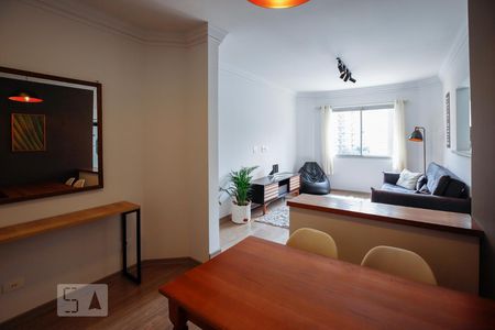 Sala de apartamento para alugar com 1 quarto, 60m² em Moema, São Paulo