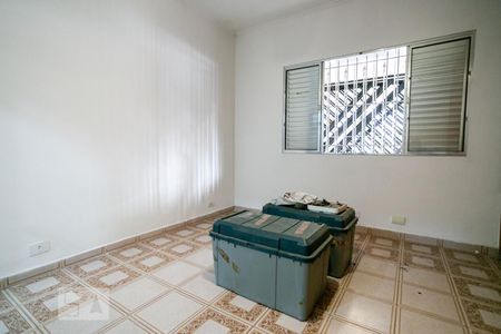 Suíte de casa à venda com 4 quartos, 250m² em Vila Pita, São Paulo