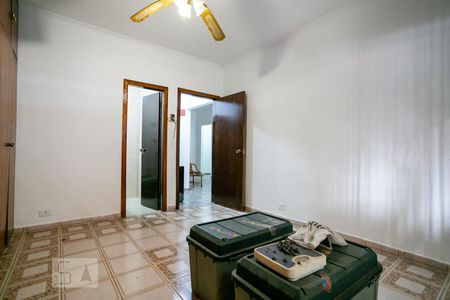 Suíte de casa à venda com 4 quartos, 250m² em Vila Pita, São Paulo