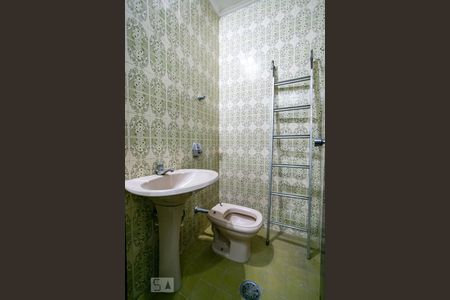 Lavabo de casa à venda com 4 quartos, 250m² em Vila Pita, São Paulo