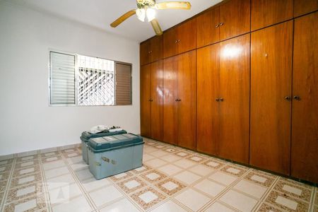 Suíte de casa à venda com 4 quartos, 250m² em Vila Pita, São Paulo