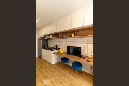 Sala e cozinha de apartamento para alugar com 1 quarto, 32m² em Pinheiros, São Paulo