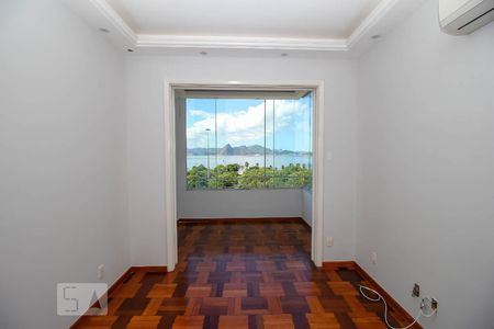 Quarto reversível de apartamento à venda com 1 quarto, 75m² em Flamengo, Rio de Janeiro