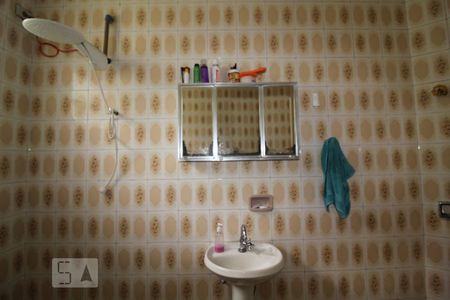 Banheiro de casa à venda com 1 quarto, 350m² em Nova Gerti, São Caetano do Sul