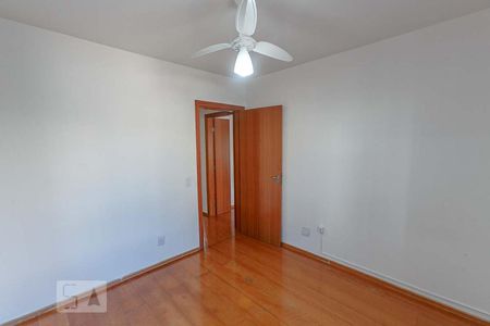 Quarto 2 de apartamento à venda com 2 quartos, 65m² em Rio Branco, Porto Alegre