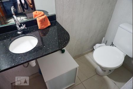 Lavabo de casa de condomínio à venda com 1 quarto, 1m² em Vila Carmosina, São Paulo