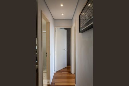 Corredor de apartamento para alugar com 2 quartos, 60m² em Vila Prudente, São Paulo