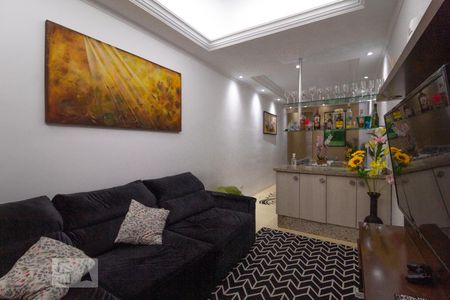 Sala de casa à venda com 3 quartos, 120m² em Jardim Santa Maria, São Paulo