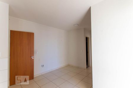 Sala de apartamento para alugar com 2 quartos, 56m² em Parque Oeste Industrial, Goiânia