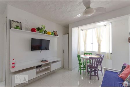 Sala de apartamento para alugar com 1 quarto, 40m² em Canasvieiras, Florianópolis
