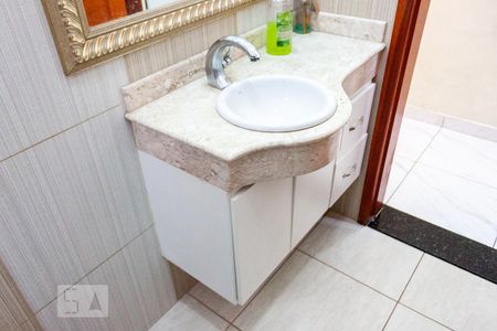 Lavabo de casa à venda com 3 quartos, 300m² em Vila Mazzei, São Paulo