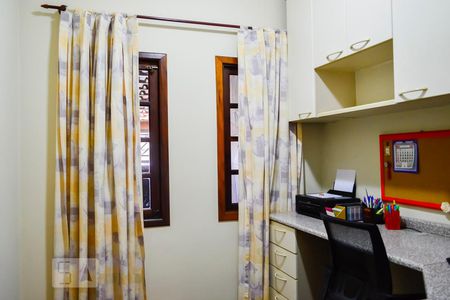 Escritório de casa à venda com 4 quartos, 220m² em Itaquera, São Paulo