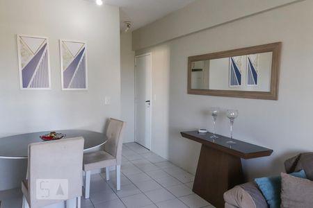 Sala de apartamento para alugar com 2 quartos, 70m² em Espinheiro, Recife