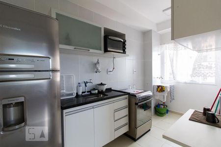 Cozinha de apartamento para alugar com 2 quartos, 56m² em Jardim São Carlos, Sorocaba