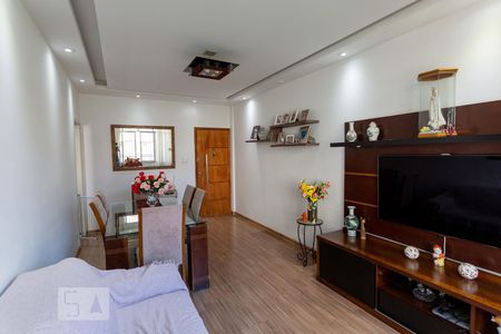 Apartamento à venda com 75m², 2 quartos e sem vagaSala