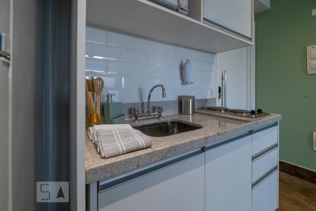 Cozinha de apartamento à venda com 1 quarto, 40m² em Vila Madalena, São Paulo