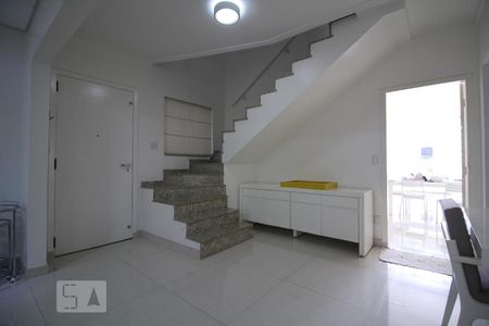 Casa à venda com 5 quartos, 280m² em Vila Monumento, São Paulo