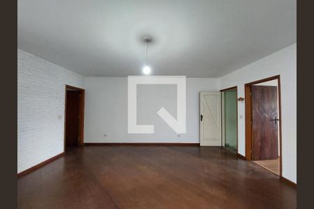 Sala de casa à venda com 4 quartos, 240m² em Vila Inglesa, São Paulo