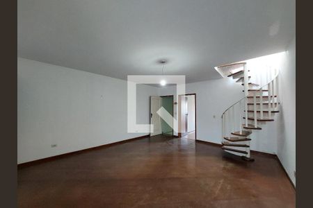 Sala de casa para alugar com 4 quartos, 160m² em Vila Inglesa, São Paulo