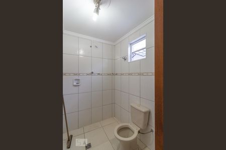 Banheiro de casa para alugar com 1 quarto, 60m² em Vila Carolina, São Paulo