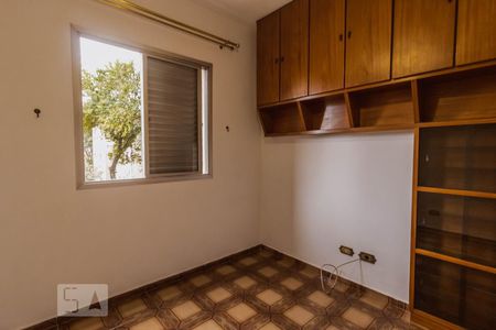 Quarto 2 de apartamento para alugar com 2 quartos, 61m² em Vila Cláudia, São Paulo