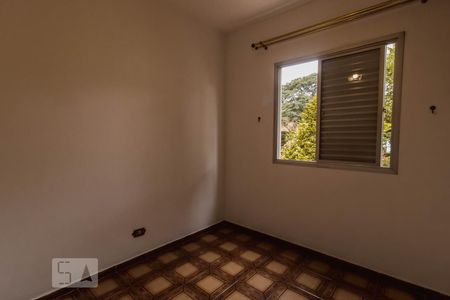 Quarto 2 de apartamento para alugar com 2 quartos, 61m² em Vila Cláudia, São Paulo