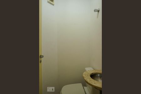 Lavabo de apartamento à venda com 4 quartos, 95m² em Vila Hamburguesa, São Paulo