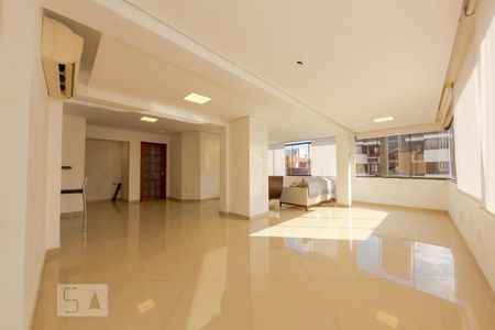 Sala de apartamento à venda com 3 quartos, 240m² em Jardim Itu Sabará, Porto Alegre